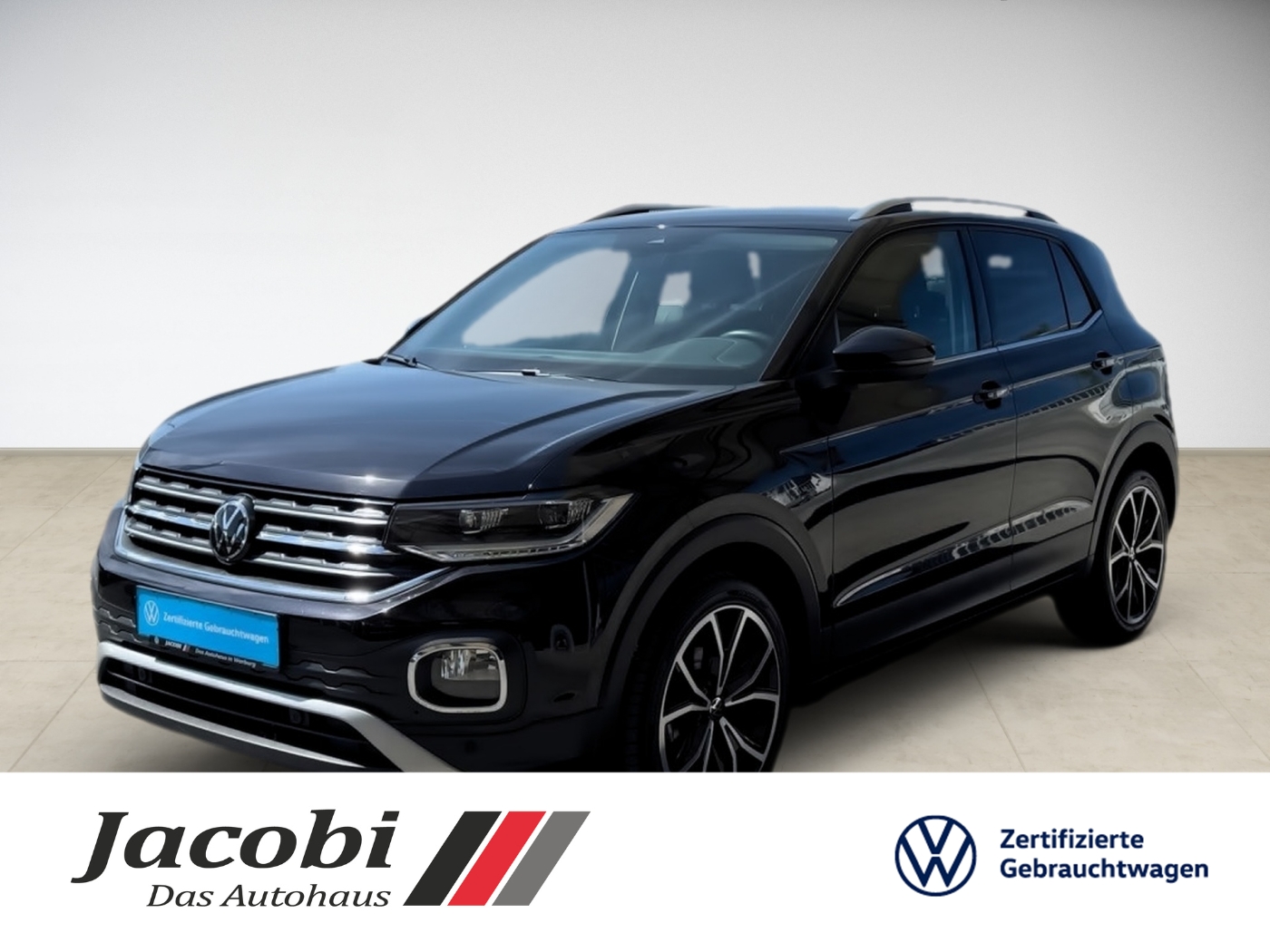 Schwarzer Volkswagen SUV mit glänzendem Lack, markanter Front und modernem Design.